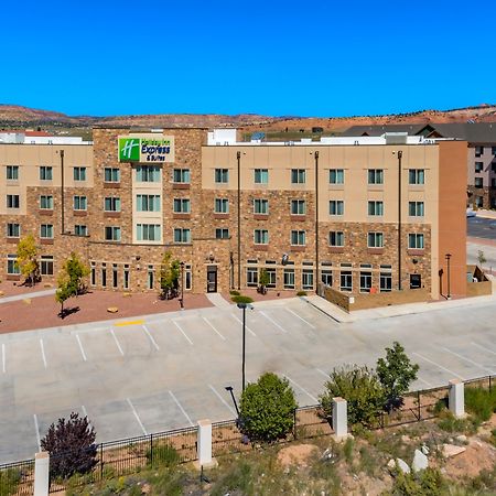 Holiday Inn Express & Suites Gallup East By Ihg Exterior foto